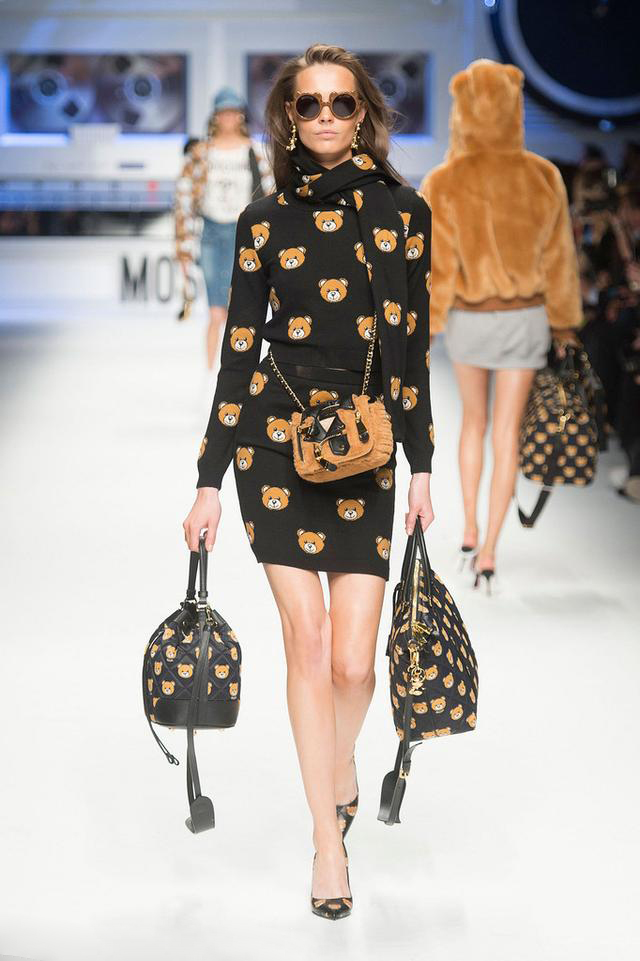 MOSCHINO