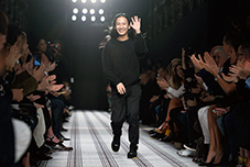 Alexander Wang 两年来带给 Balenciaga 的5大改变！