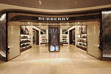 Burberry 加紧削减成本　收缩香港门店面积